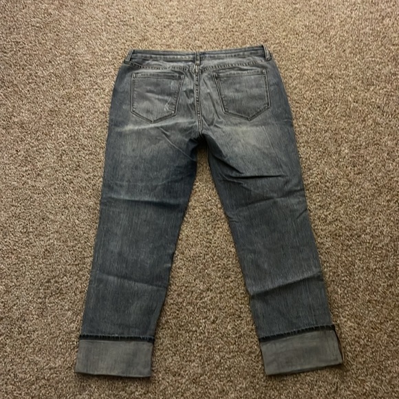 womens capris - Picture 2 of 3